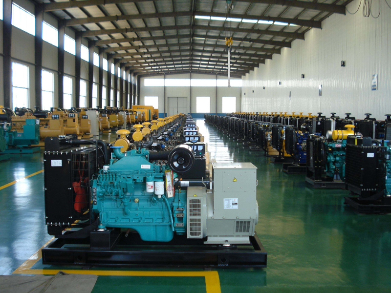 乌当租赁发电机-柴油发电机组冒蓝烟、冒黑烟、冒白烟故障分析