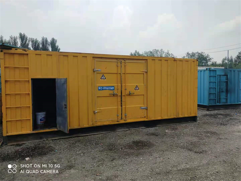 乌当200KW柴油发电机组需要配备什么型号的电缆线？