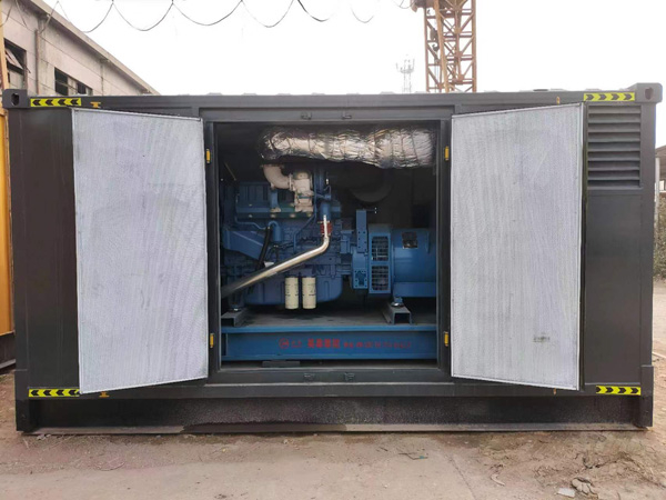 乌当柴油发电机组的电瓶应该如何选择？